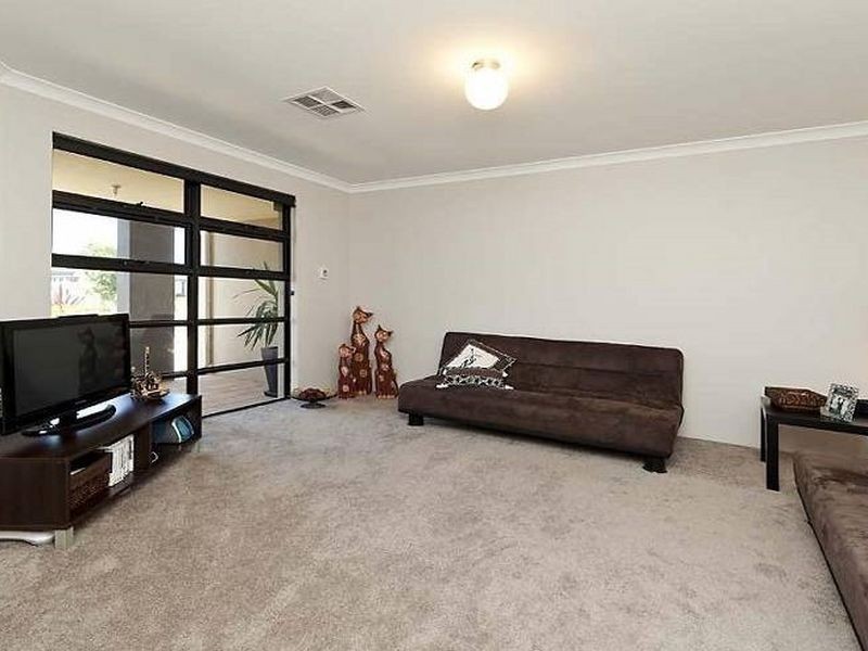 381 Wright Road, Piara Waters WA 6112