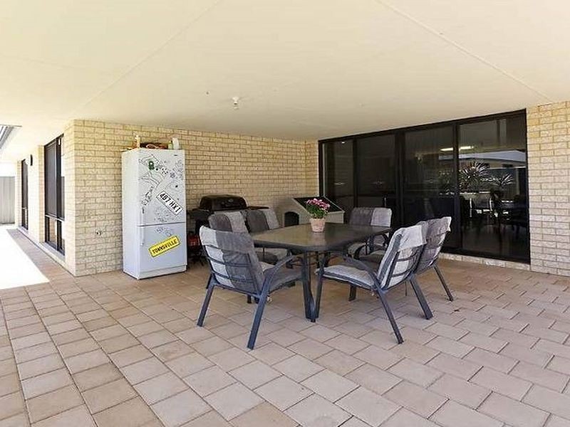 381 Wright Road, Piara Waters WA 6112