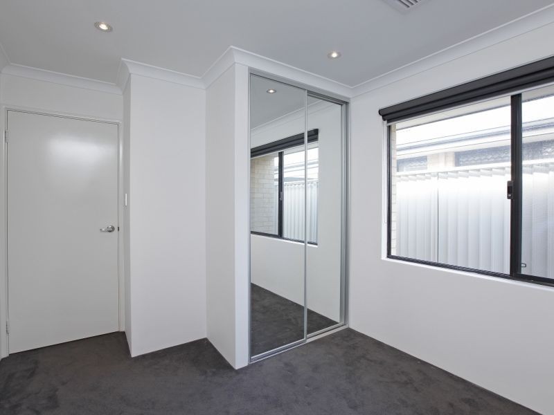 36 Dovedale Street, Harrisdale WA 6112