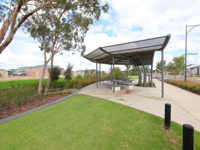 36 Dovedale Street, Harrisdale WA 6112