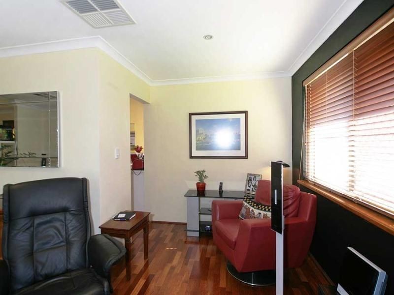 27 Lalor Road, Kenwick WA 6107