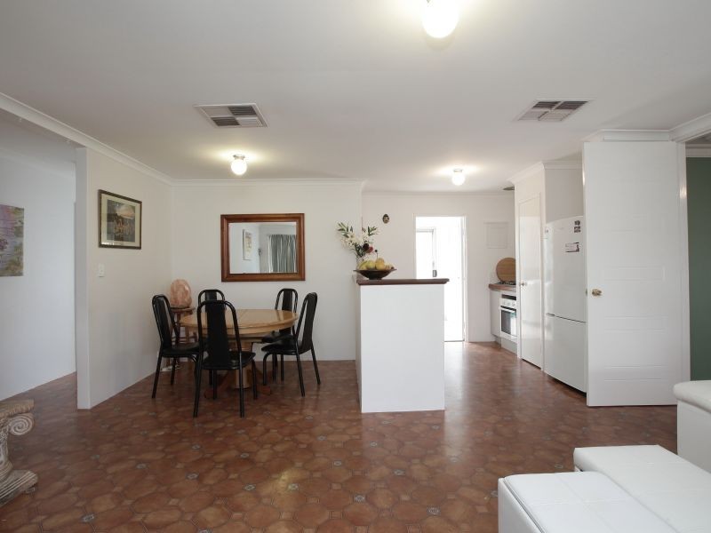 33 Kirin Way, Maddington WA 6109