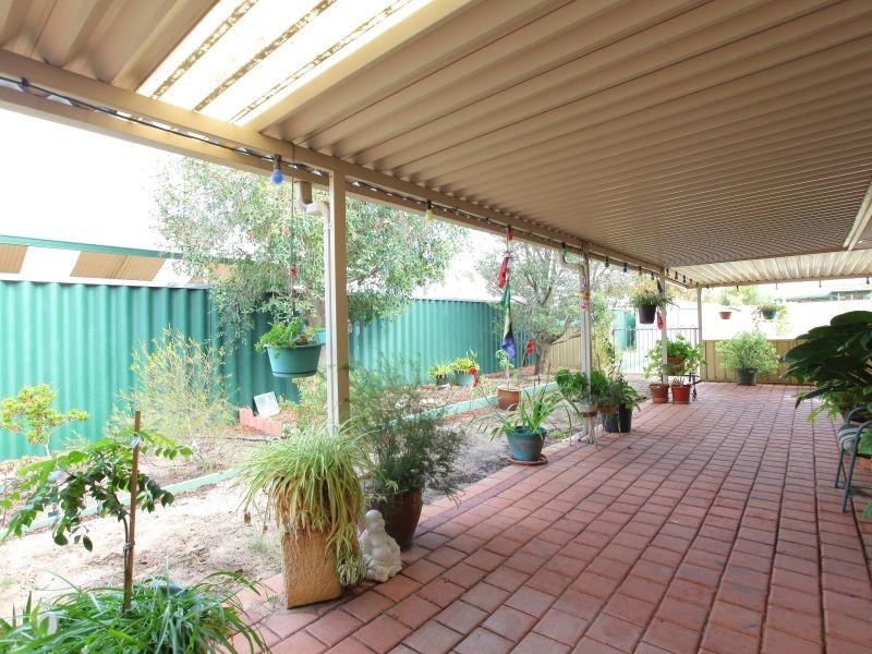 33 Kirin Way, Maddington WA 6109