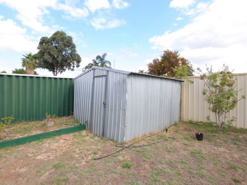 33 Kirin Way, Maddington WA 6109