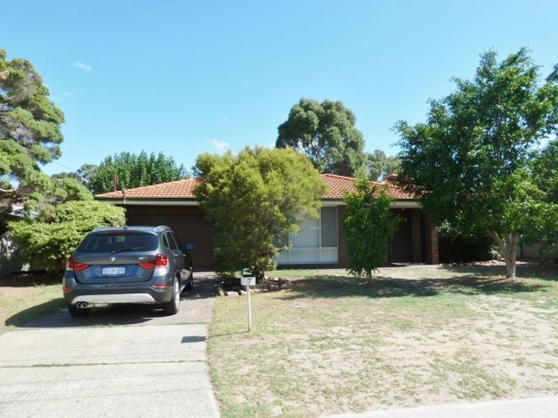 7 Griffith Way, Thornlie WA 6108
