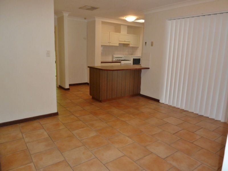 7 Griffith Way, Thornlie WA 6108