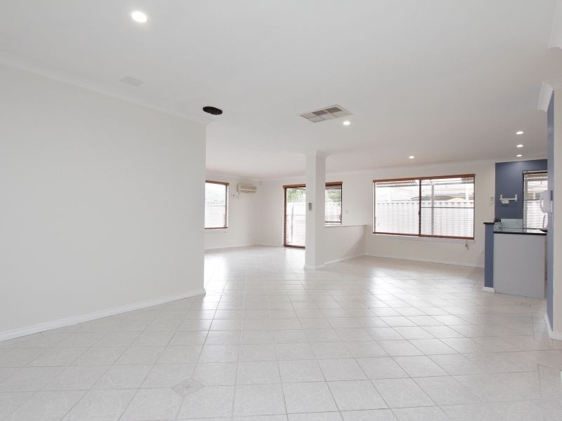 2 Inveraray Close, Canning Vale WA 6155