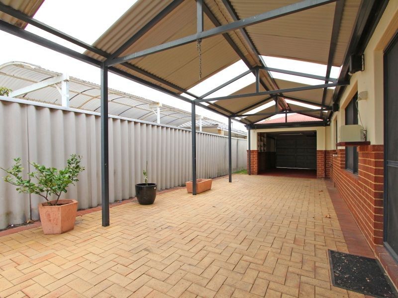 2 Inveraray Close, Canning Vale WA 6155
