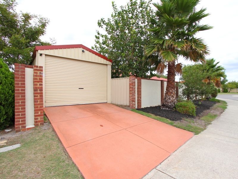 2 Inveraray Close, Canning Vale WA 6155
