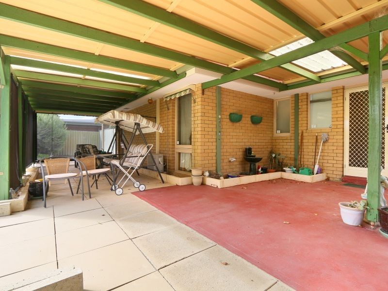 7 Essington Street, Huntingdale WA 6110