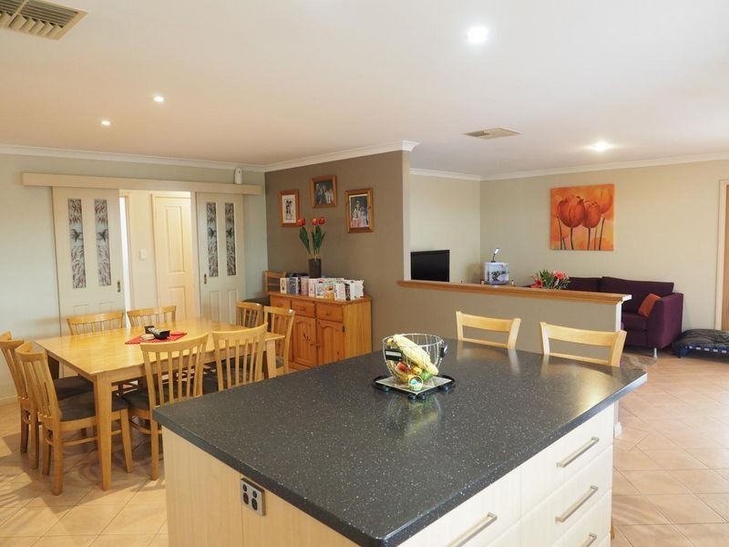 3 Culham Court, Thornlie WA 6108