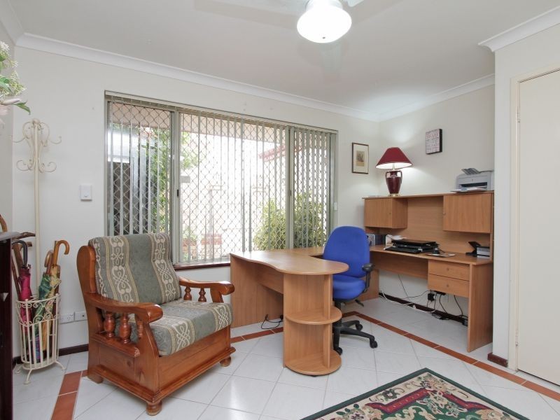 8/16 Heron Place, Maddington WA 6109