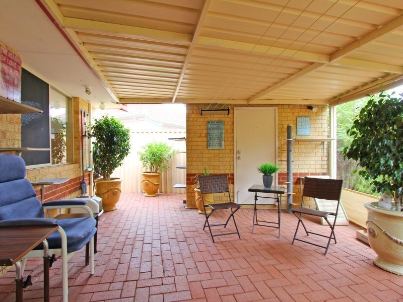 8/16 Heron Place, Maddington WA 6109