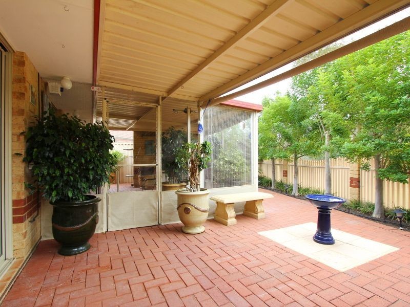 8/16 Heron Place, Maddington WA 6109