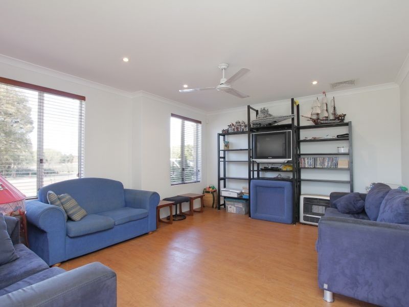 6 Walkingdale Promenade, Southern River WA 6110