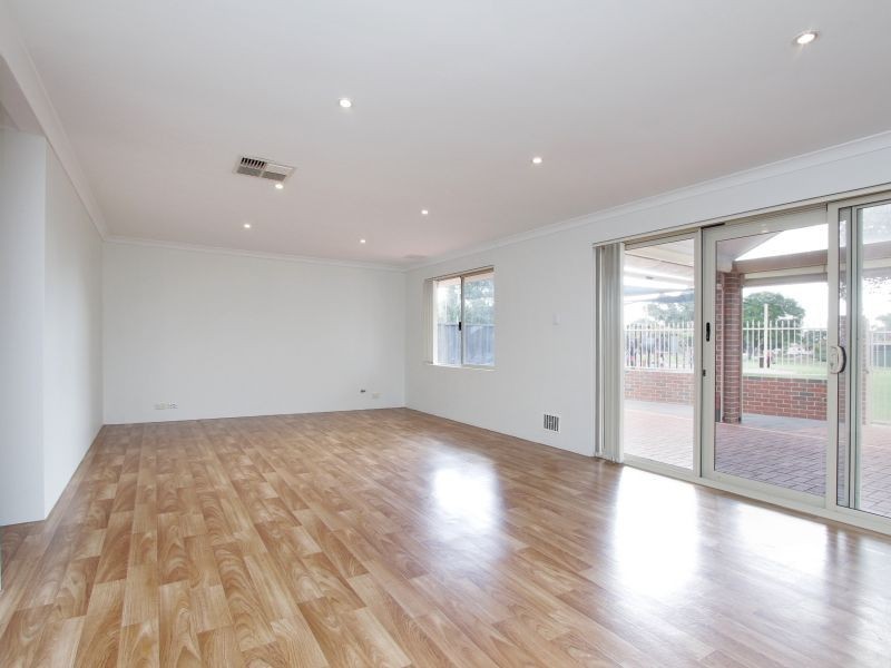 19B Hunt Street, Thornlie WA 6108