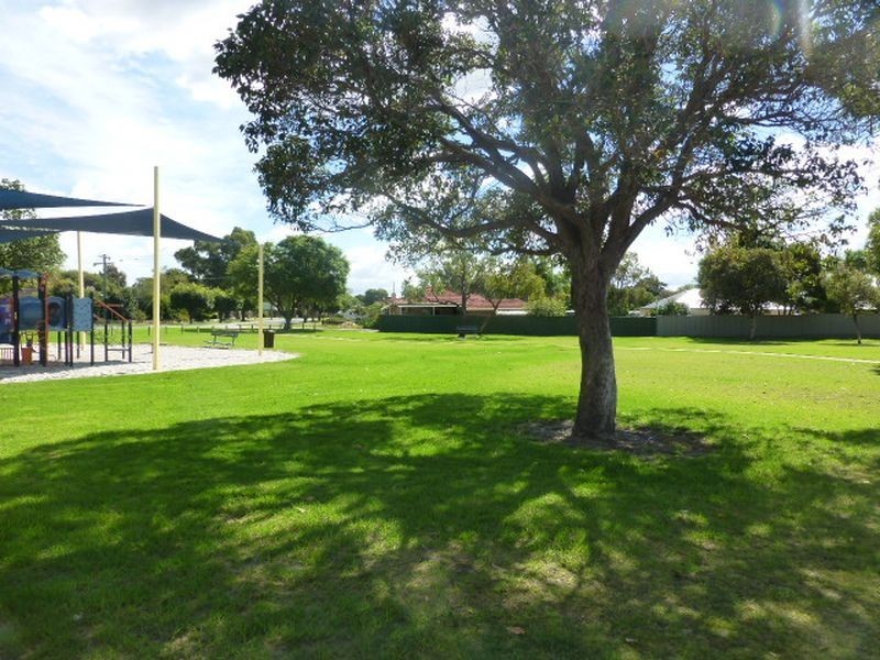 19B Hunt Street, Thornlie WA 6108