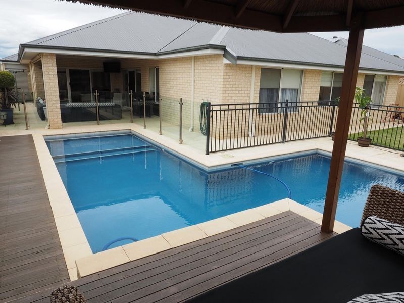 59 Cromarty Gardens, Canning Vale WA 6155