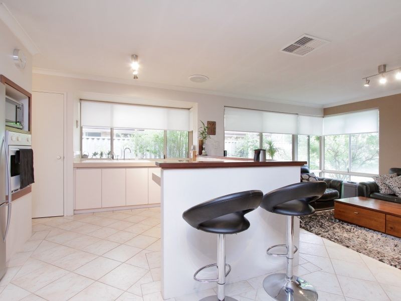 40 McLean Road, Canning Vale WA 6155