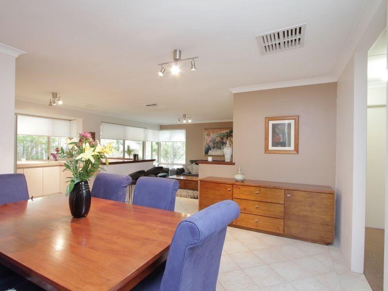 40 McLean Road, Canning Vale WA 6155