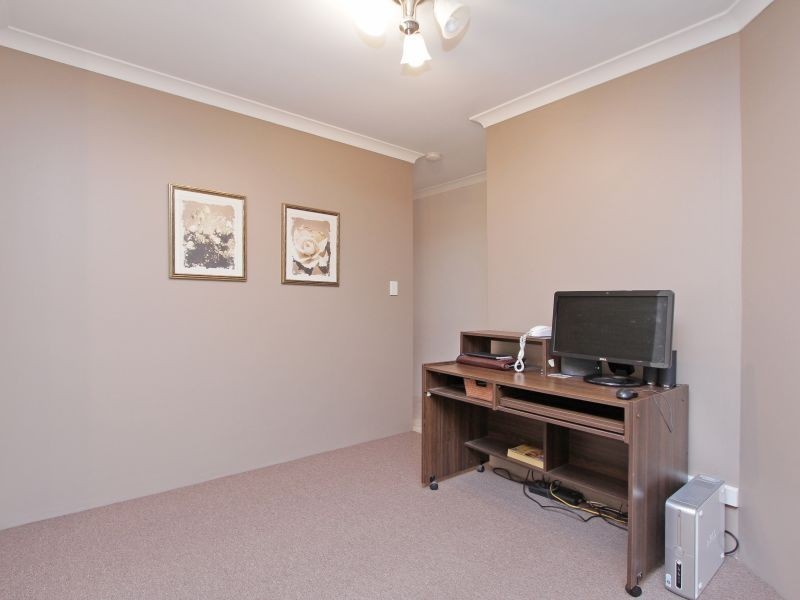 40 McLean Road, Canning Vale WA 6155