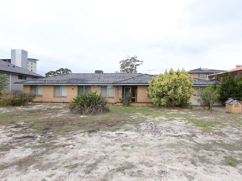 4 Stratford Place, Bentley WA 6102