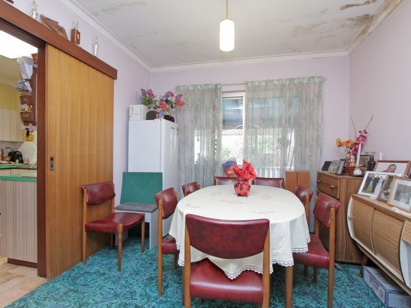 4 Stratford Place, Bentley WA 6102