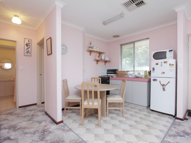 4 Stratford Place, Bentley WA 6102