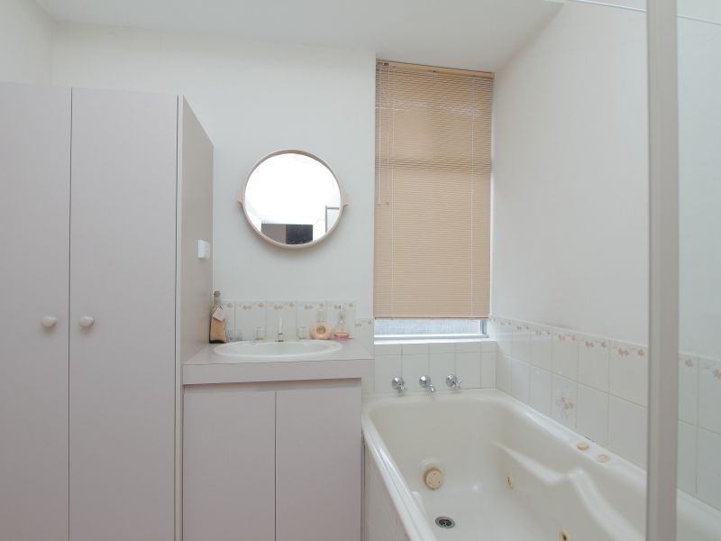 4 Stratford Place, Bentley WA 6102