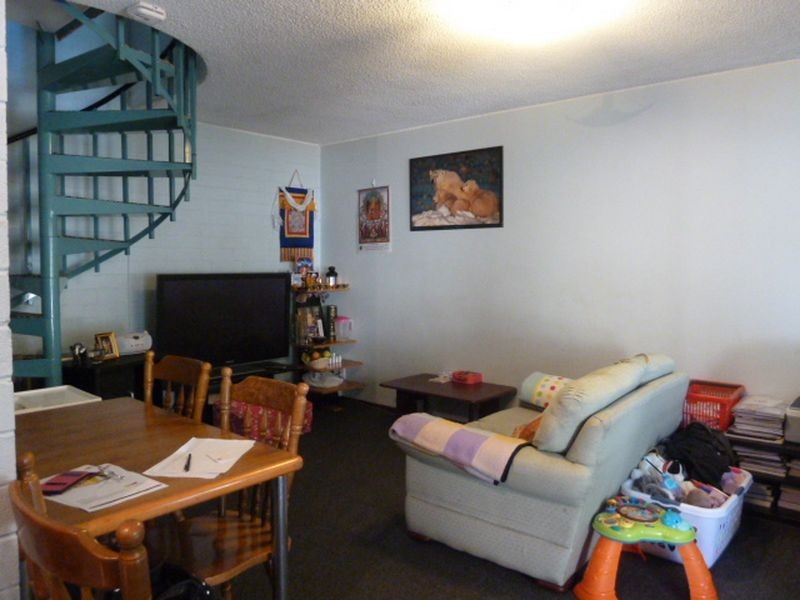 2/115 Herdsman Parade, Wembley WA 6014