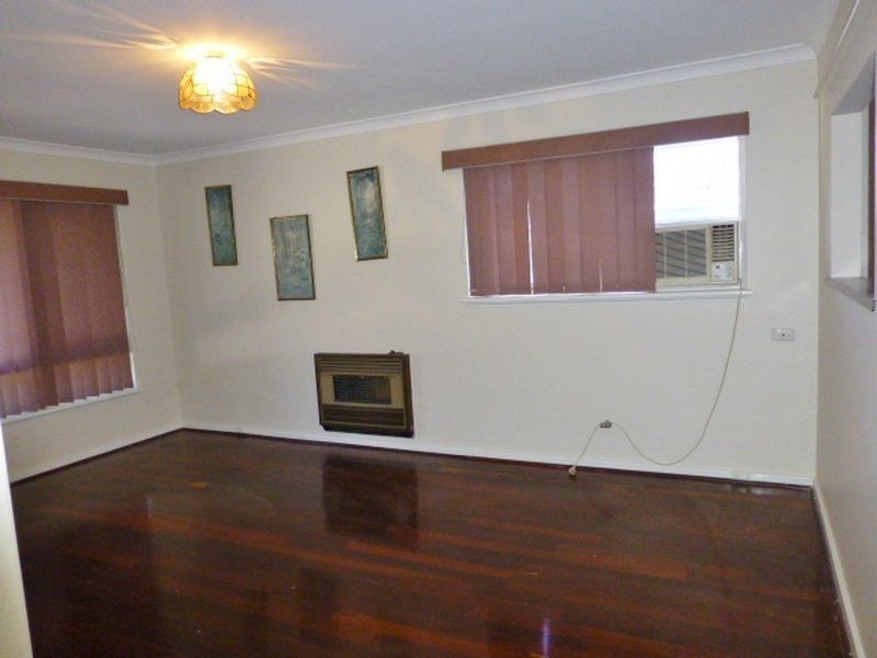 24 Ospringe Street, Gosnells WA 6110