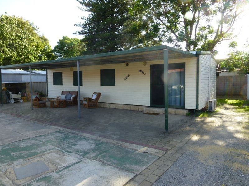 24 Ospringe Street, Gosnells WA 6110