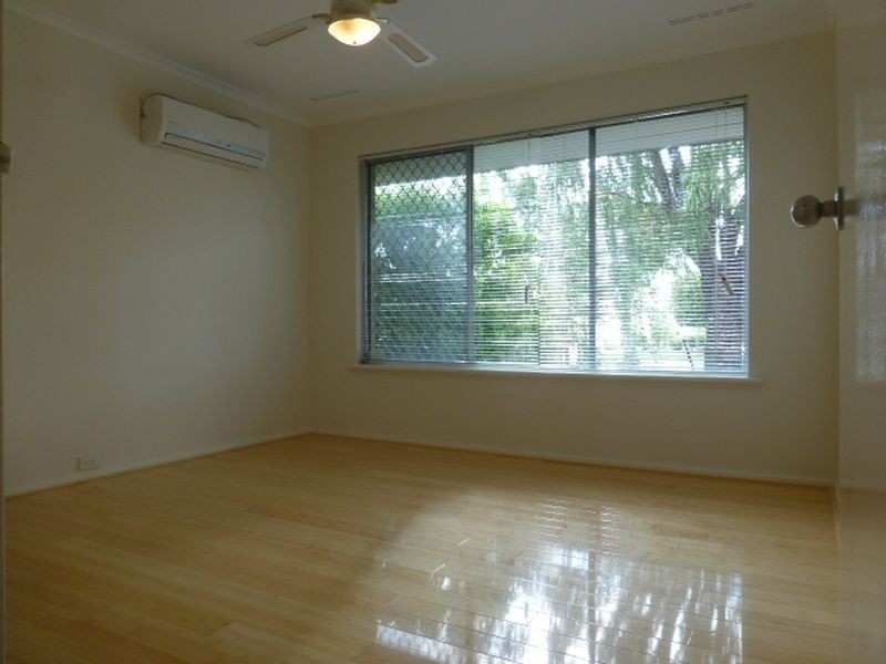 6 Lind Court, Langford WA 6147