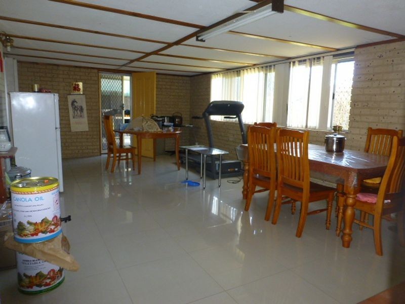 6 Lind Court, Langford WA 6147