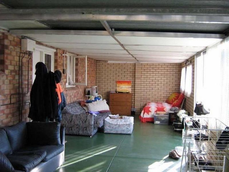 43 Spring Road, Thornlie WA 6108