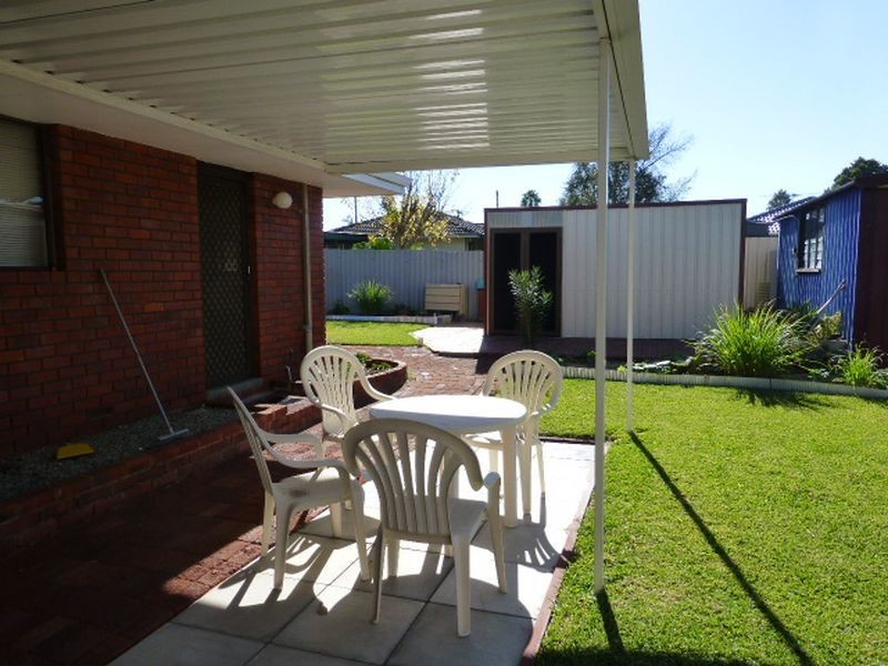 12 Fagence Way, Thornlie WA 6108