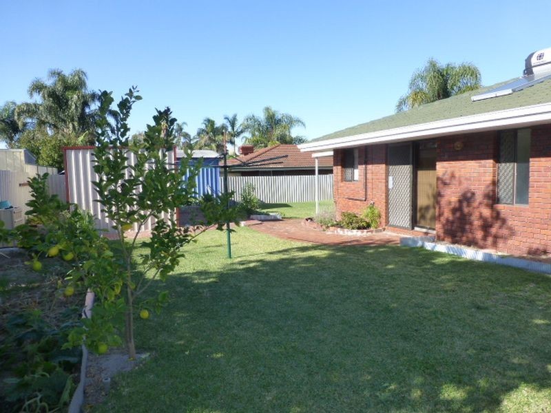 12 Fagence Way, Thornlie WA 6108