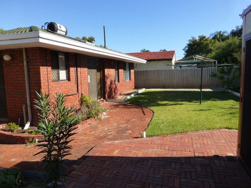 12 Fagence Way, Thornlie WA 6108