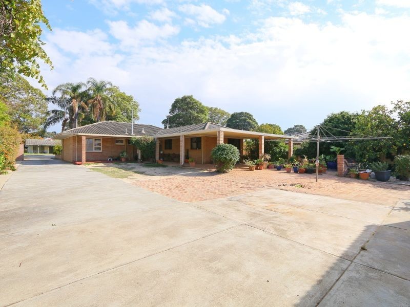 102 Wheatley Street, Gosnells WA 6110