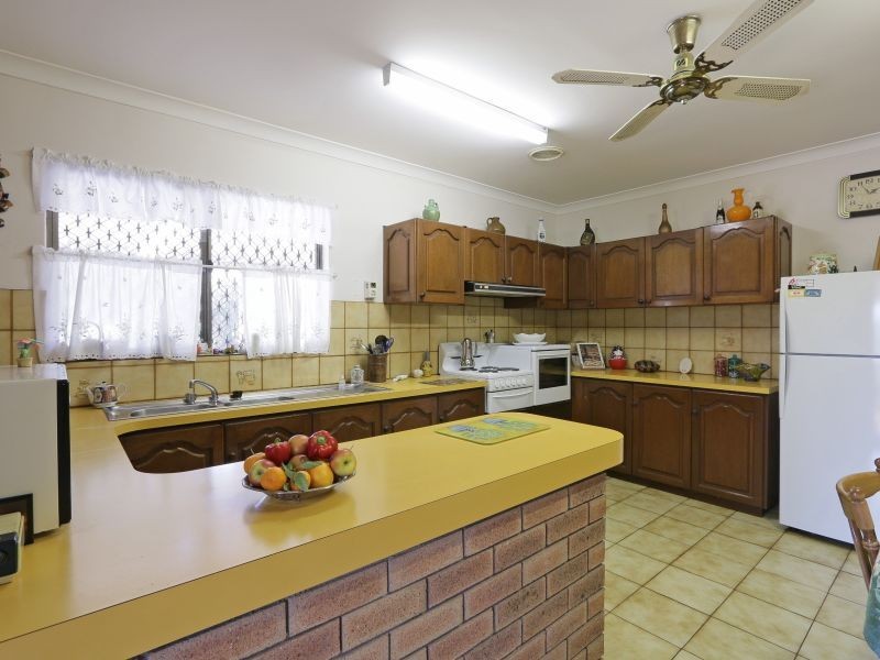 102 Wheatley Street, Gosnells WA 6110