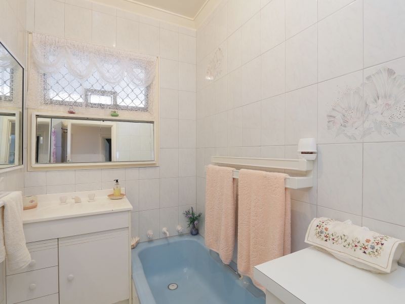 102 Wheatley Street, Gosnells WA 6110