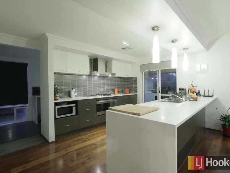 18 Whitehorse Drive, Harrisdale WA 6112