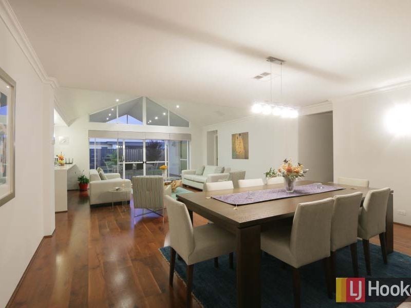 18 Whitehorse Drive, Harrisdale WA 6112