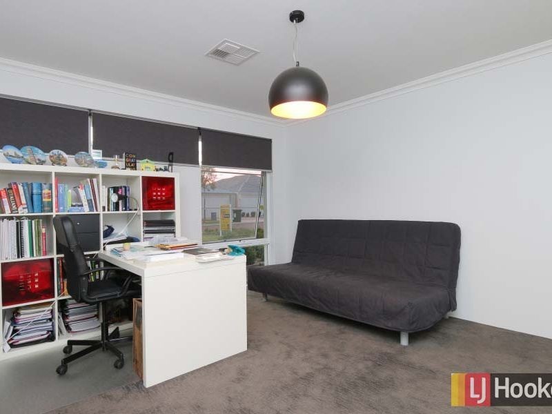 18 Whitehorse Drive, Harrisdale WA 6112