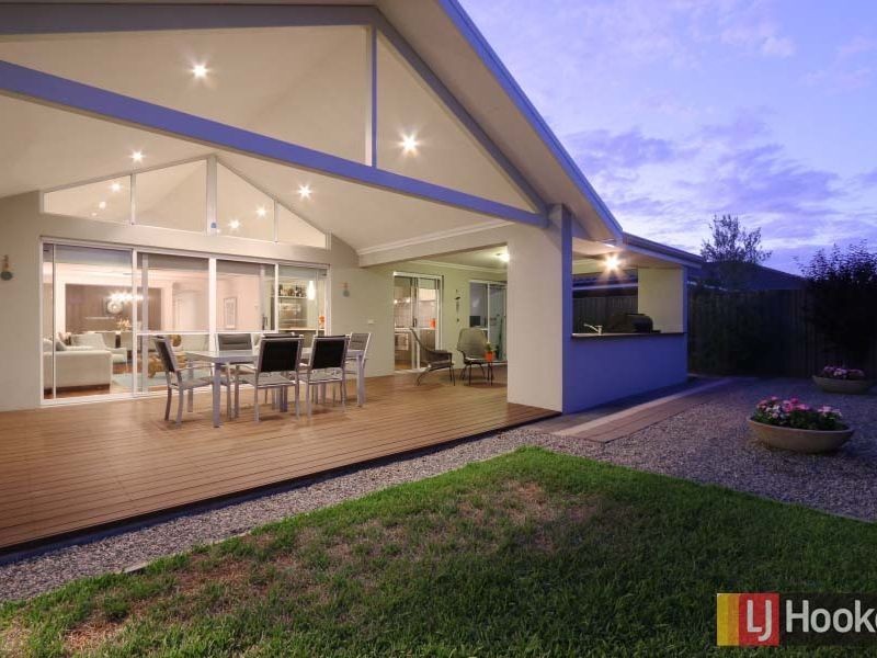 18 Whitehorse Drive, Harrisdale WA 6112