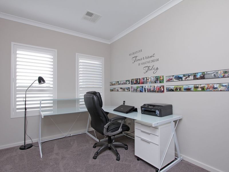 11 Rothery Loop, Piara Waters WA 6112