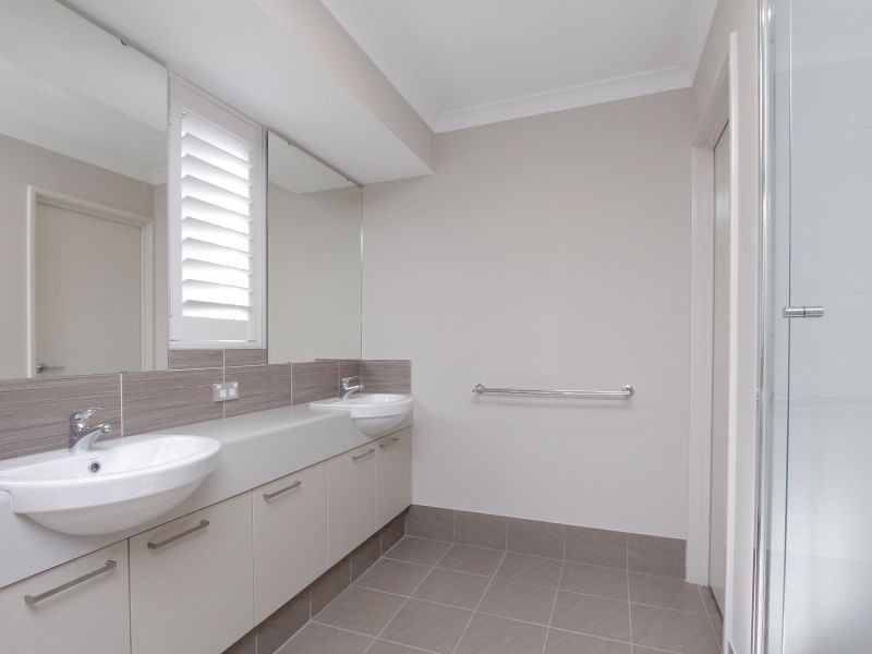 11 Rothery Loop, Piara Waters WA 6112