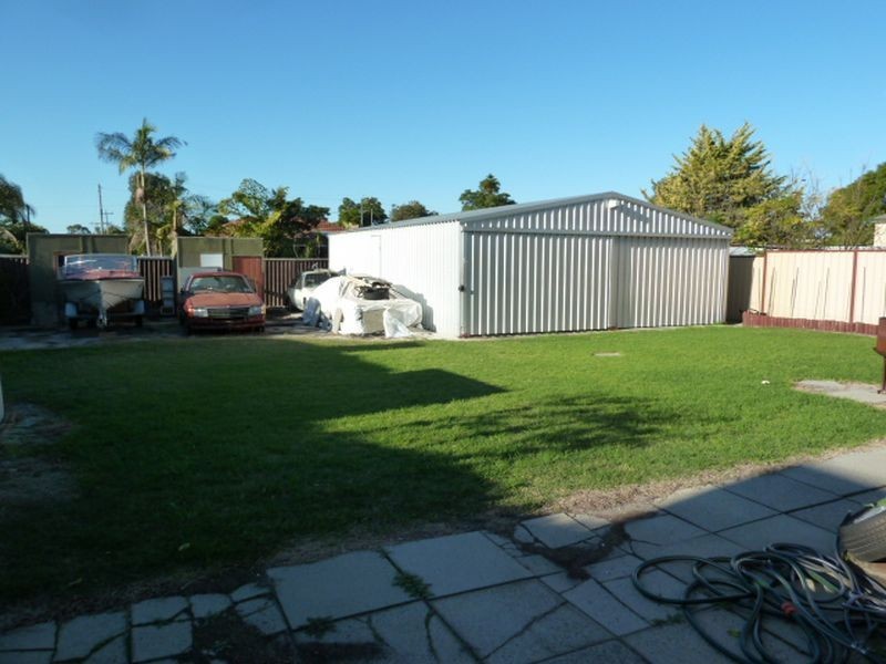 308 Spencer Road, Thornlie WA 6108