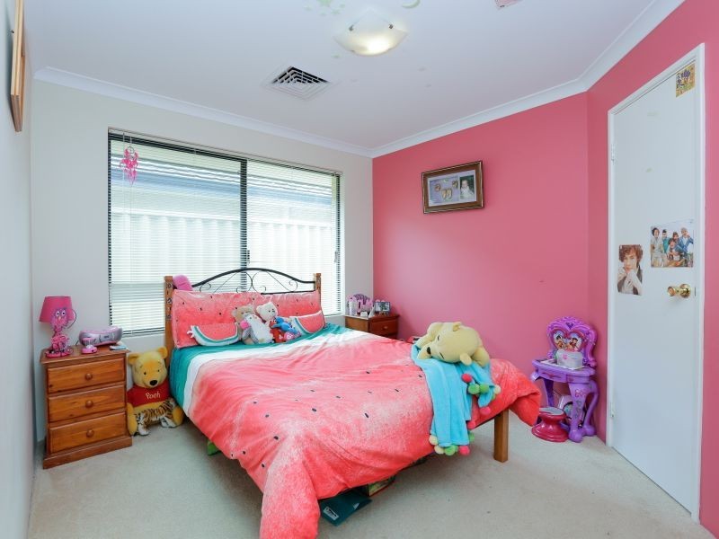 17 Daleford Way, Southern River WA 6110