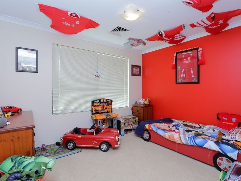 17 Daleford Way, Southern River WA 6110